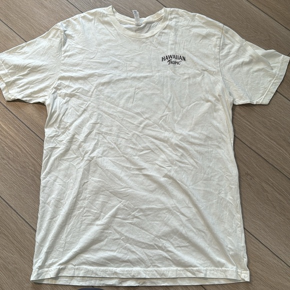 Hawaiian Tropics Graphic T-Shirt - Picture 3 of 5